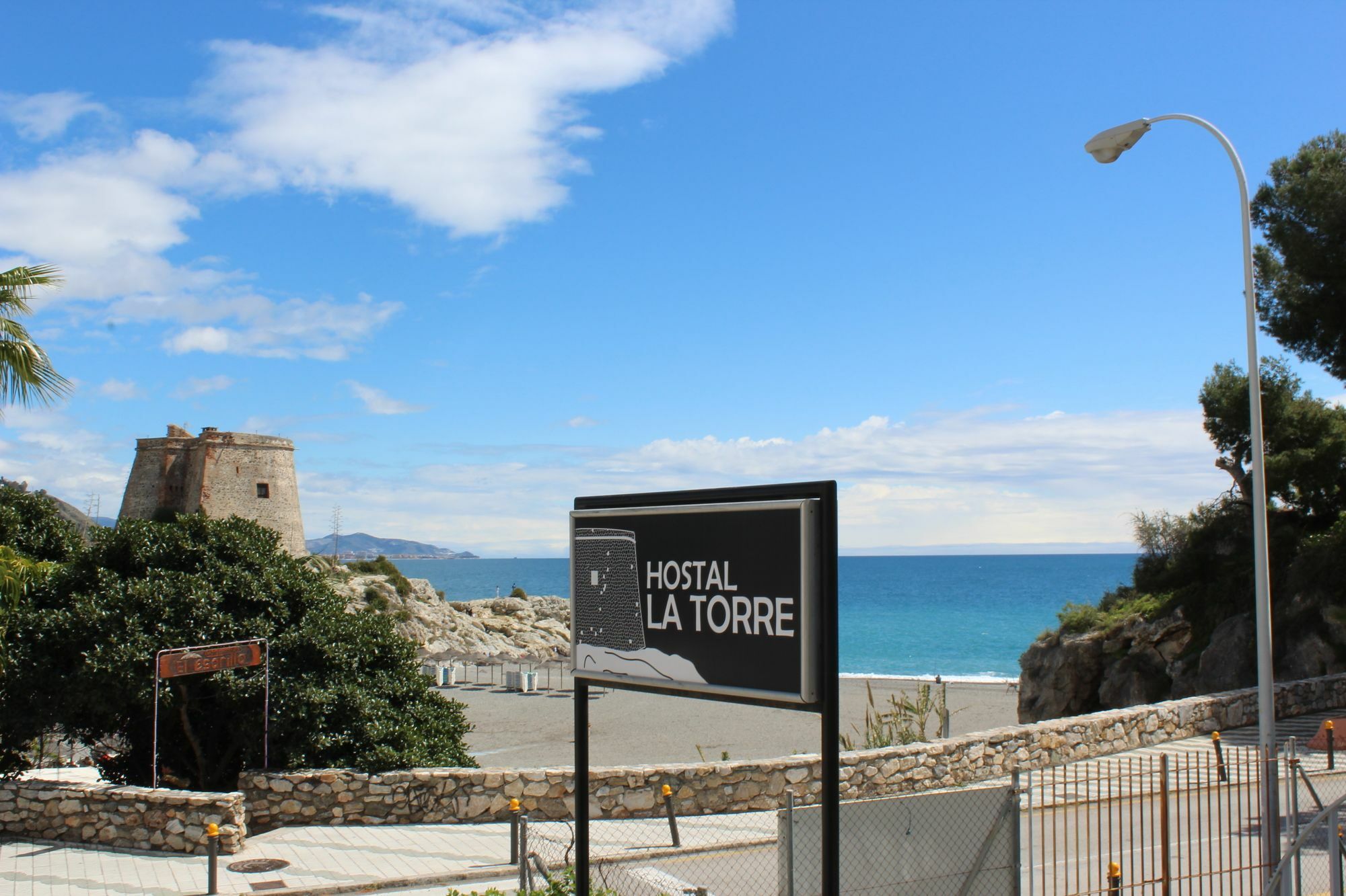 Hostal La Torre Almuñécar Extérieur photo